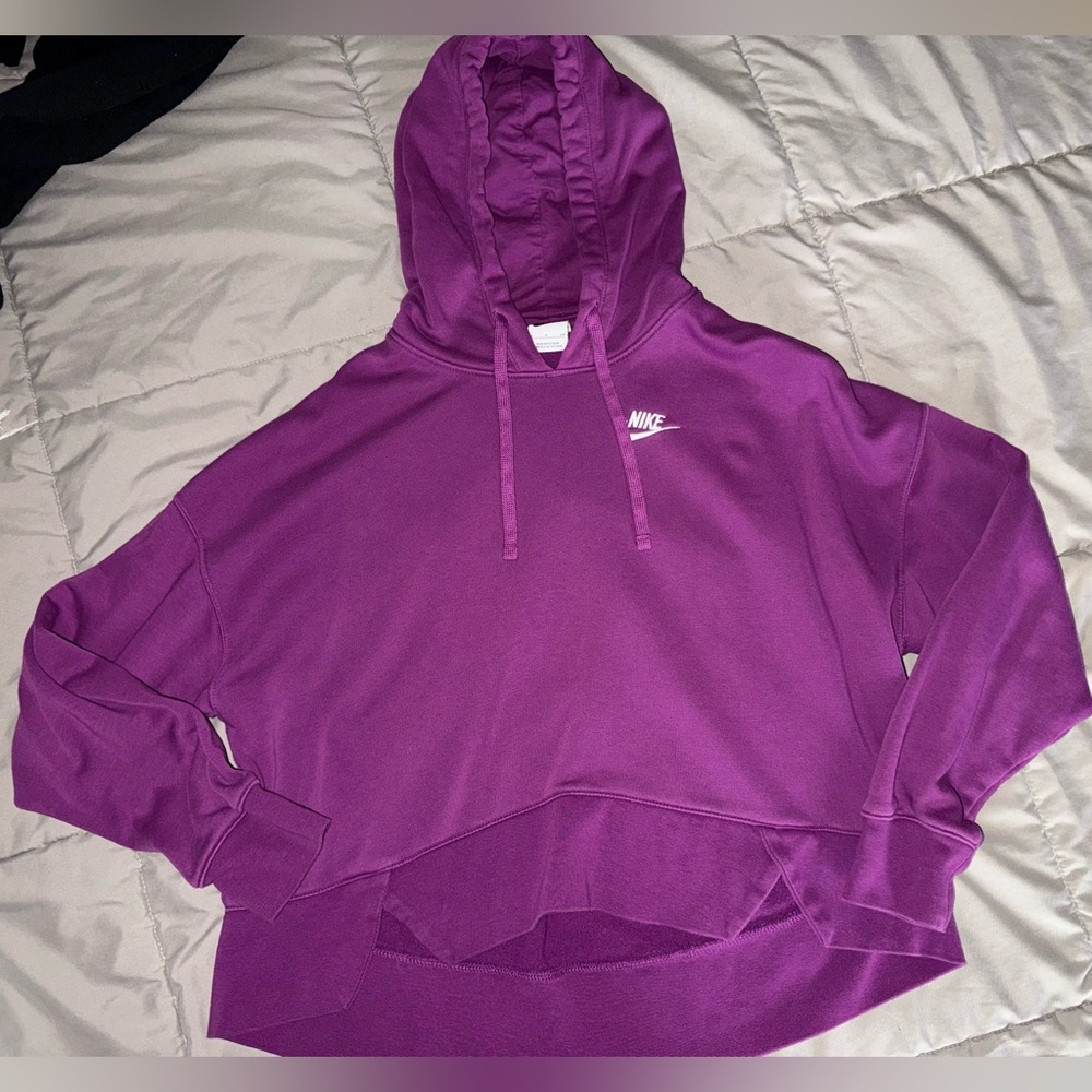 Nike Women's hoodie size small